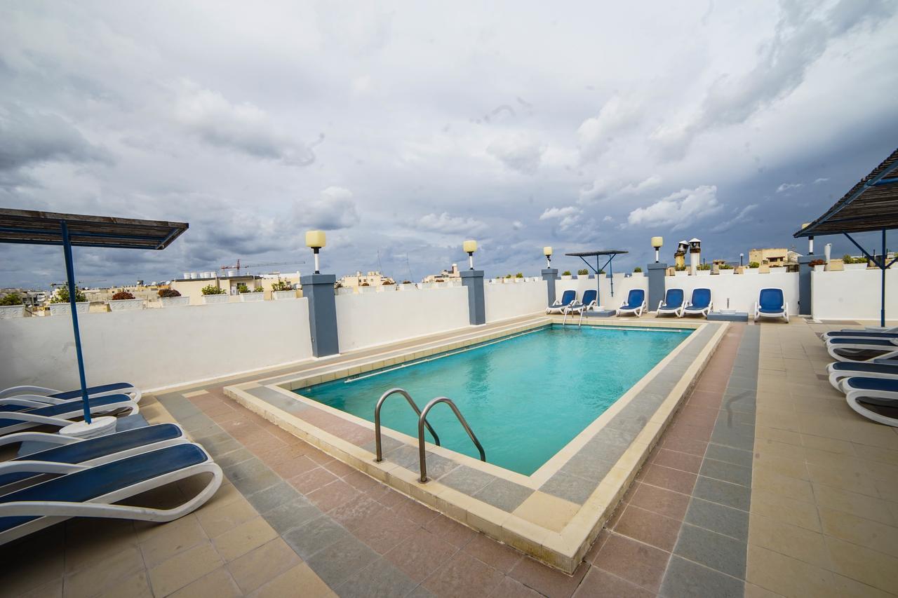 Coral Hotel เซนต์พอลส์เบย์ ภายนอก รูปภาพ